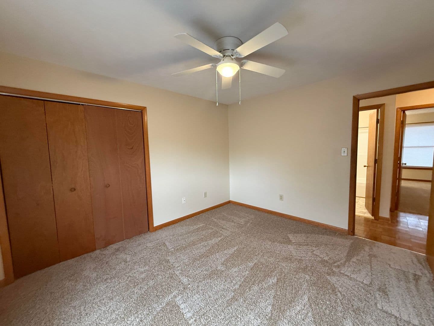 Hope Mills House: 5671 Archer  Road