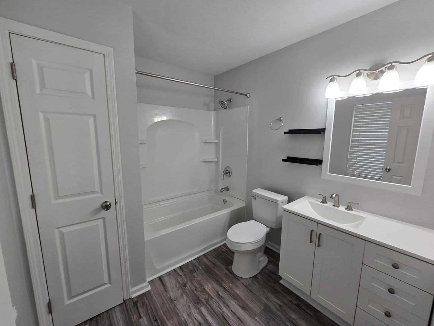 Fayetteville House: 1091 Pleasant Oak Dr