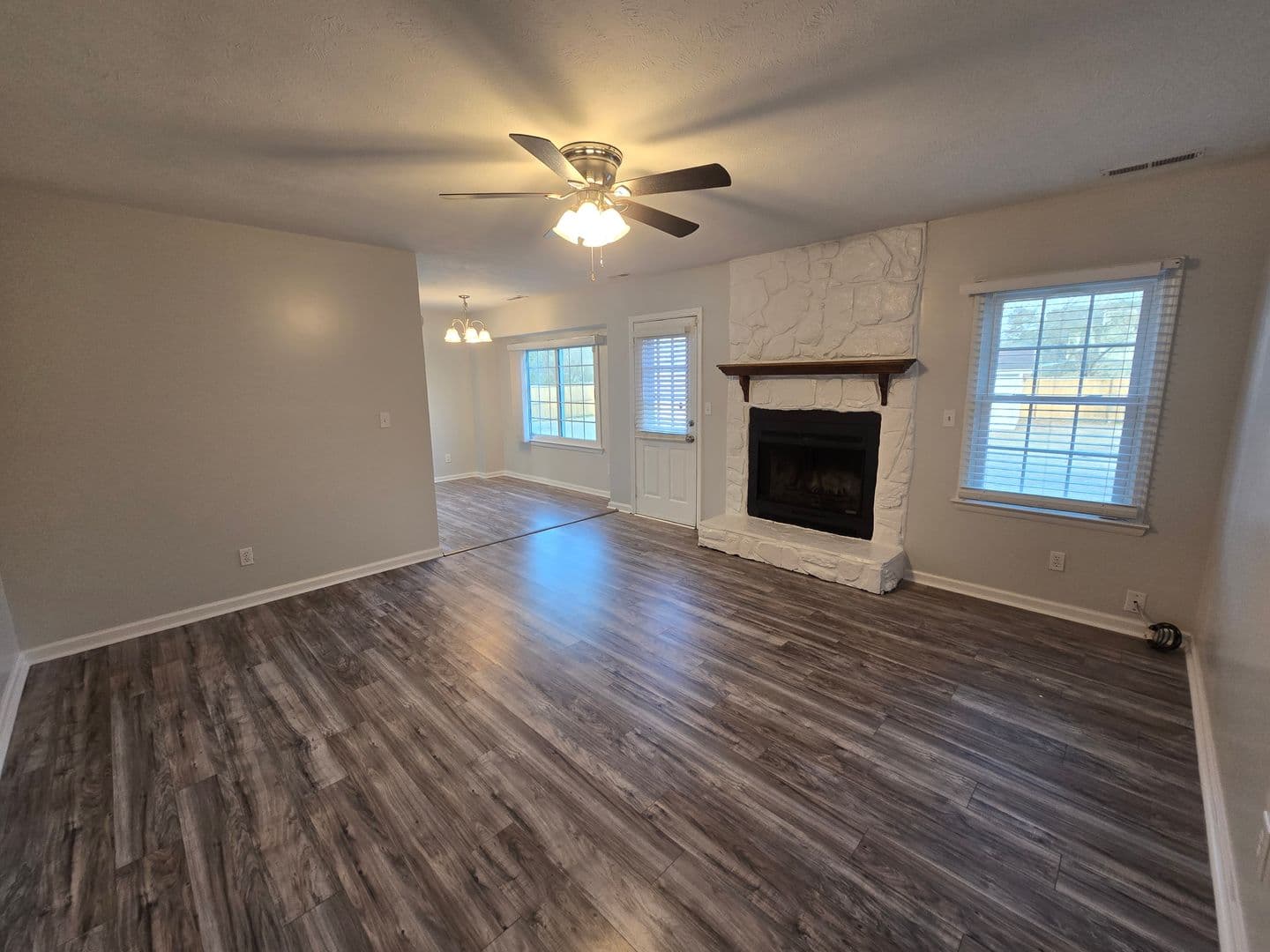 Fayetteville House: 1091 Pleasant Oak Dr