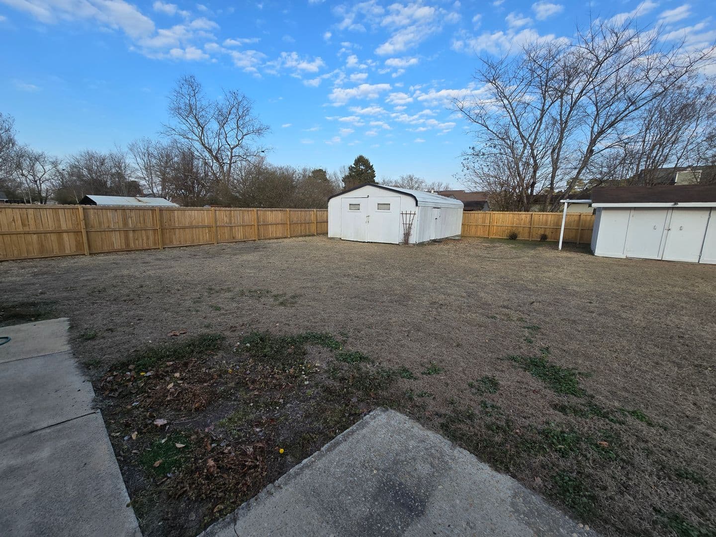 Fayetteville House: 1091 Pleasant Oak Dr
