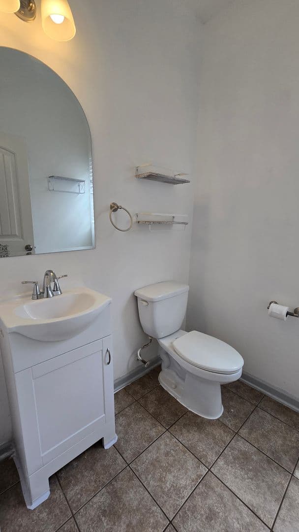 Fayetteville House: 2913 Schonner Court