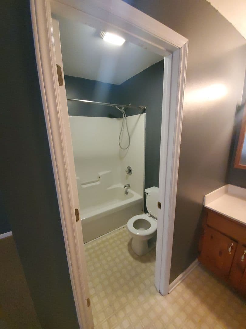 Vass House: 149 Honey Bee Ln.