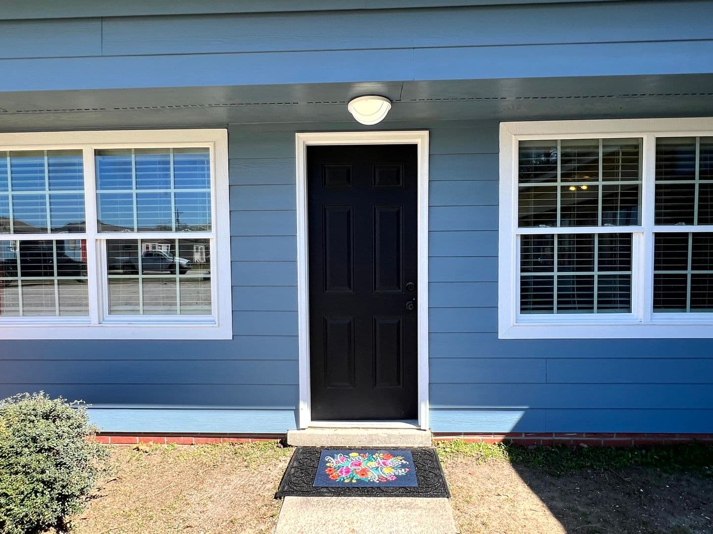 Fayetteville House: 130-B Eastwood Avenue