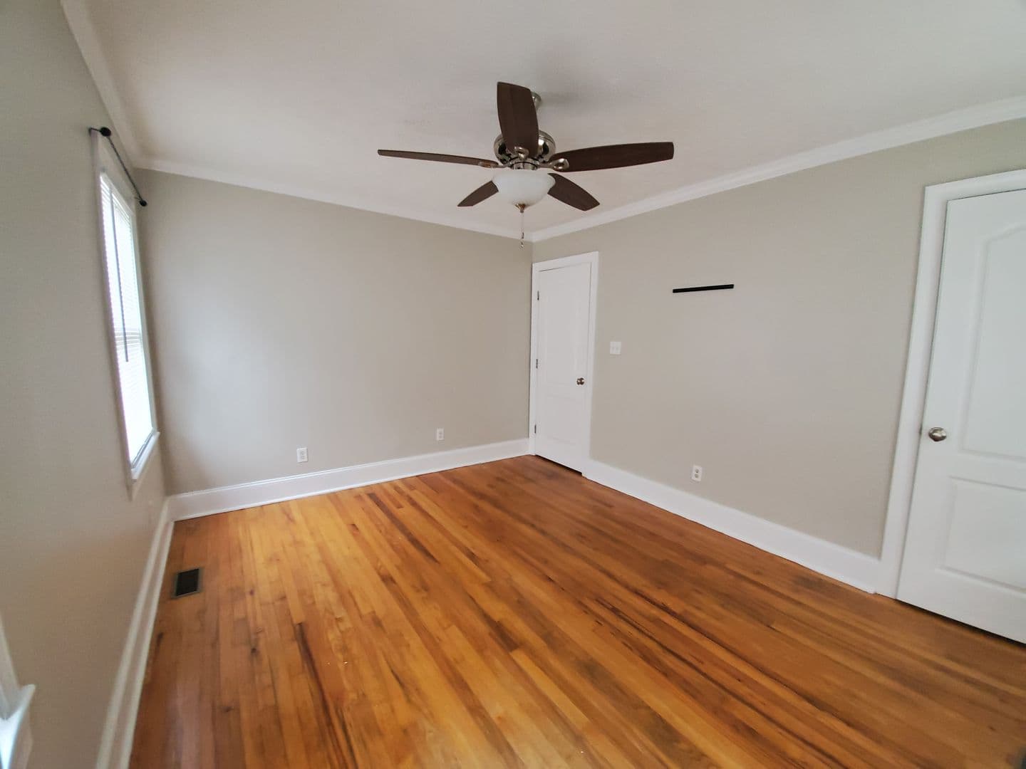 Fayetteville House: 213 Brainerd Avenue