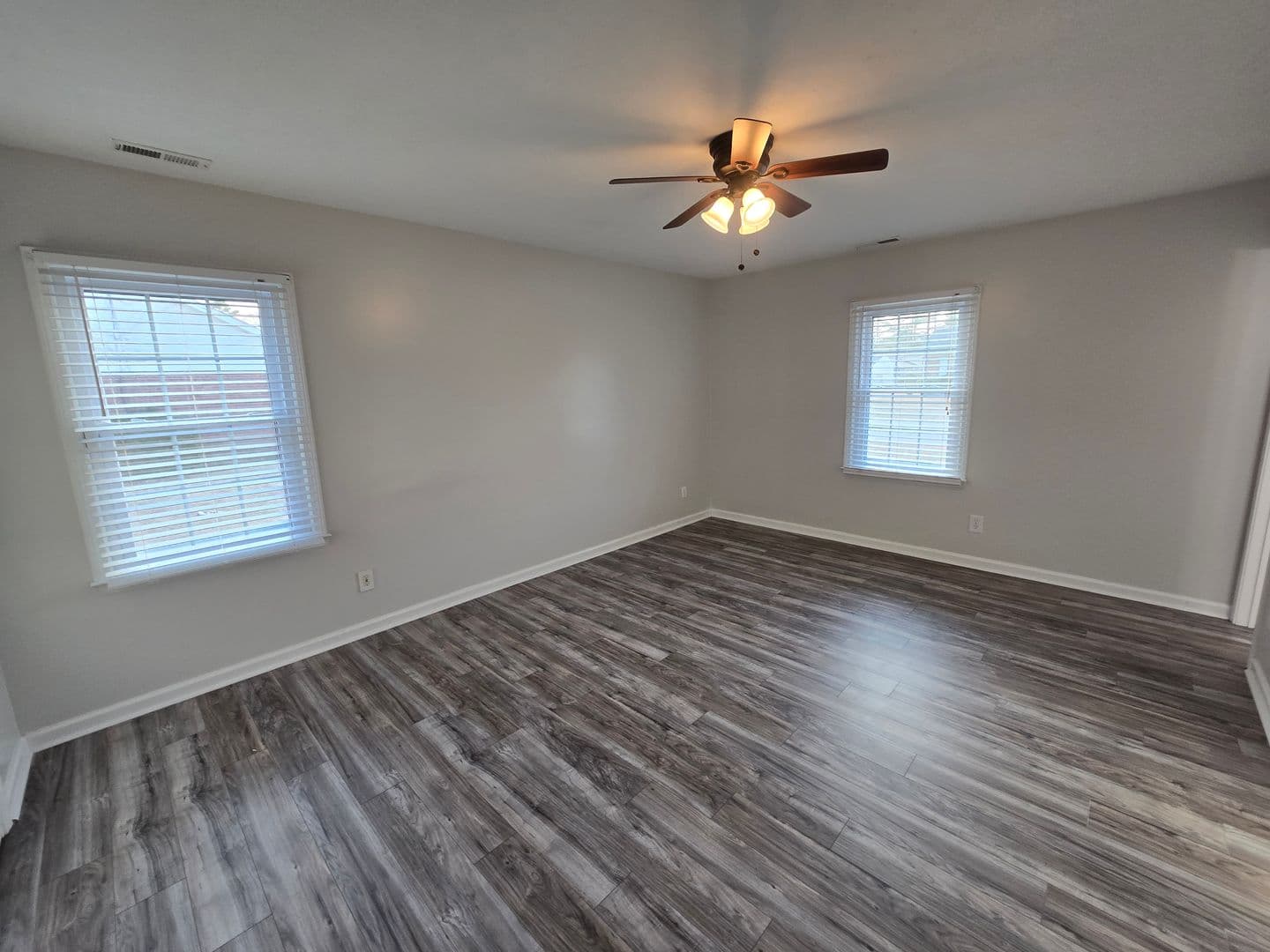 Fayetteville House: 1091 Pleasant Oak Dr
