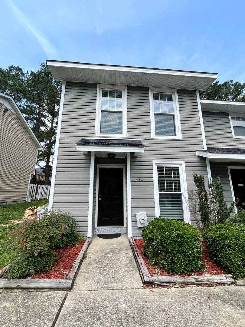 Fayetteville House: 514 Mill Cove Court