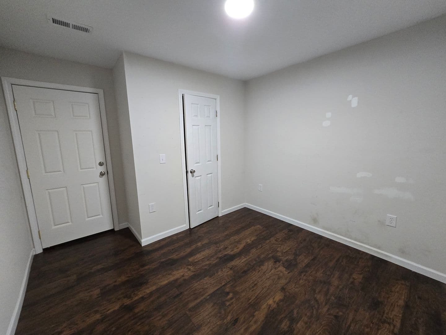 Fayetteville House: 1300-C Turnpike Road