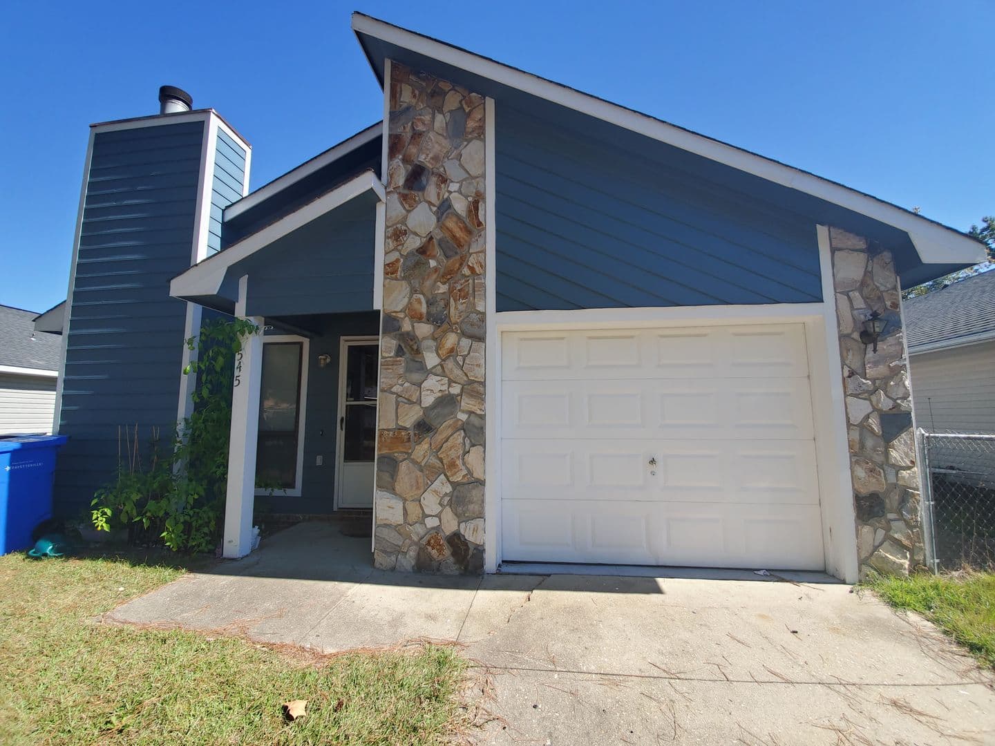 Fayetteville House: 545 Auburndale Lane