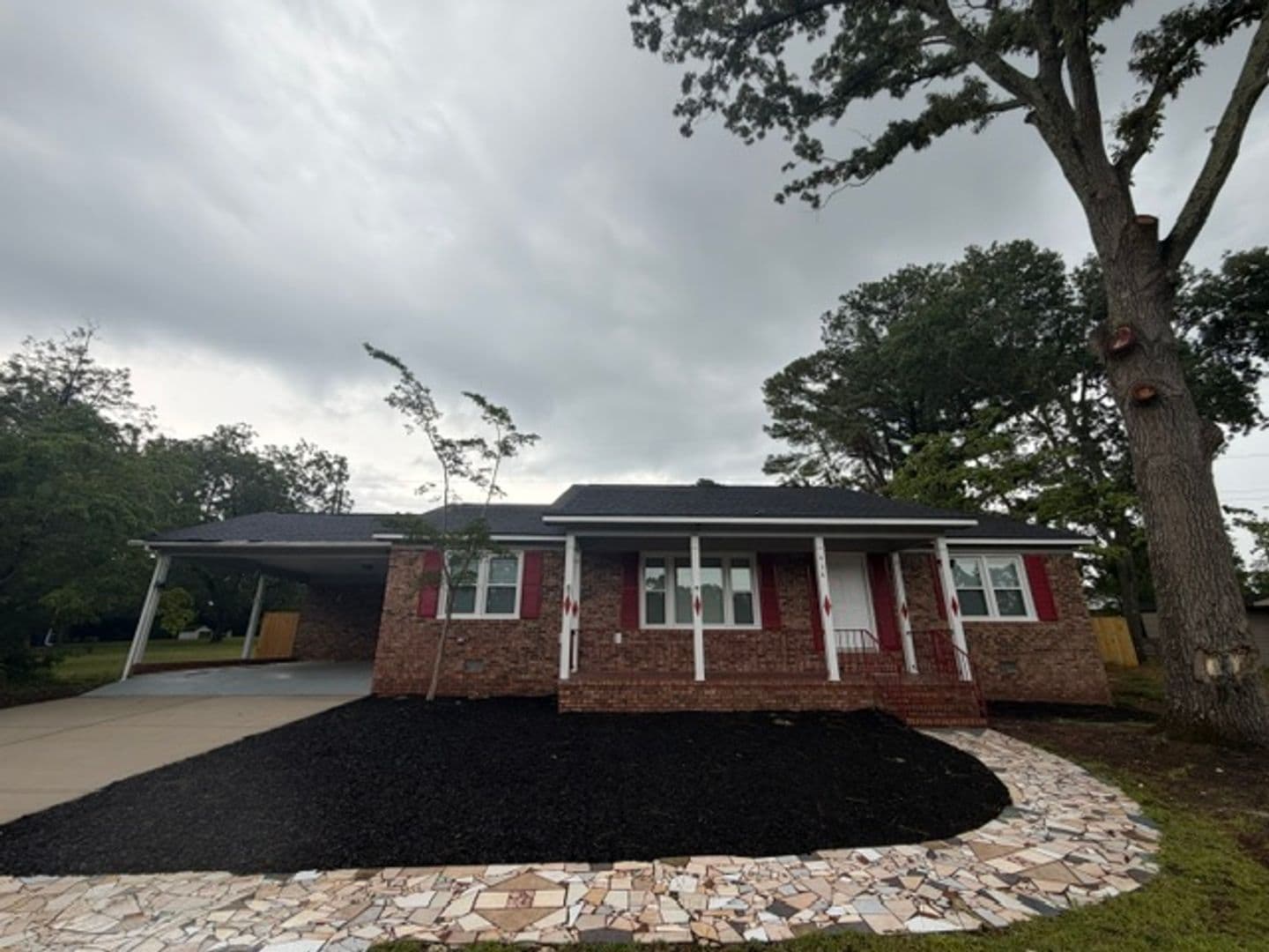 Fayetteville House: 434 Crystal Dr.