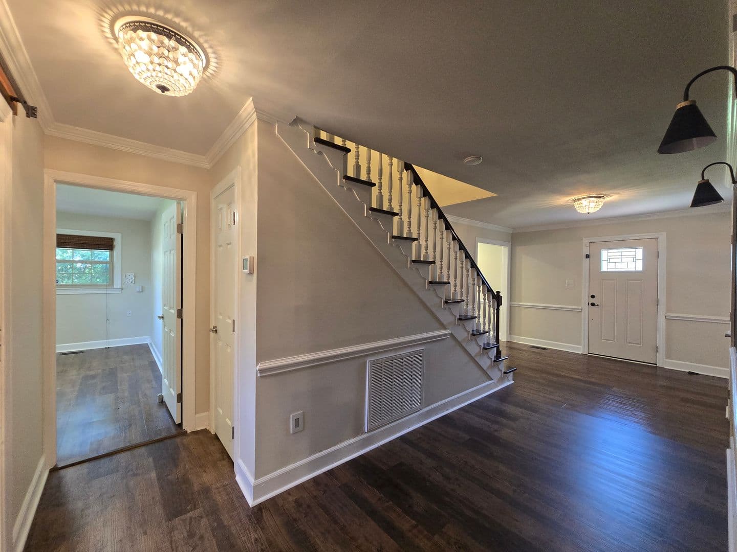 Raeford House: 409 N Fulton Street