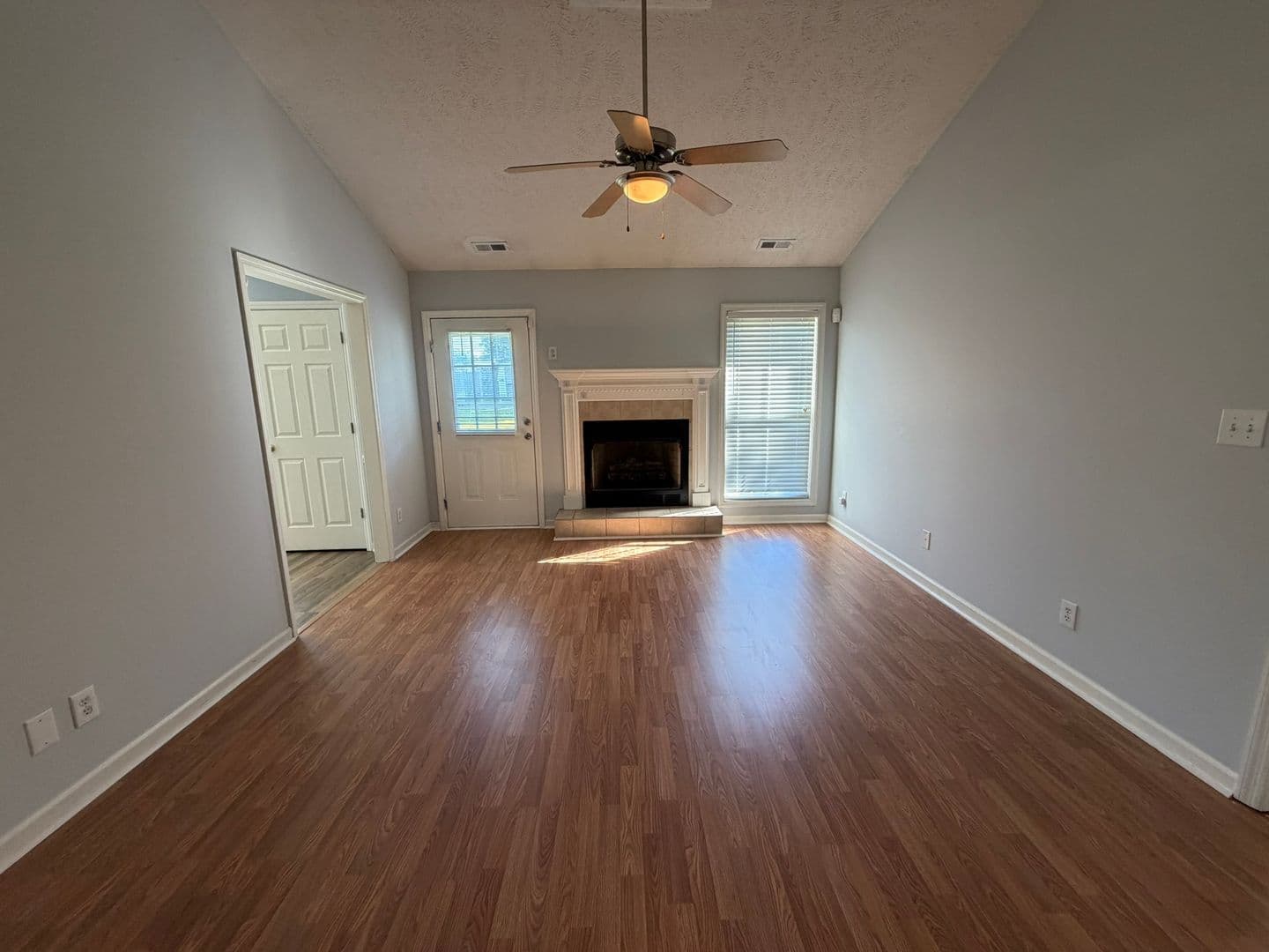 Fayetteville House: 7308 Scenic Drive