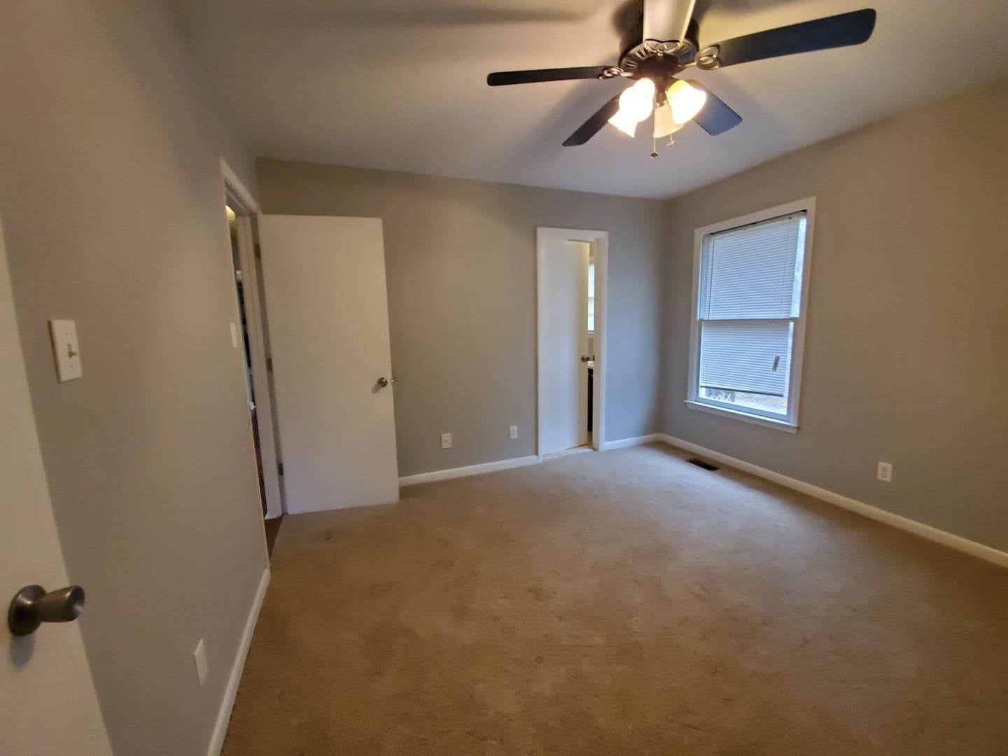 Fayetteville House: 7290 Surf Place