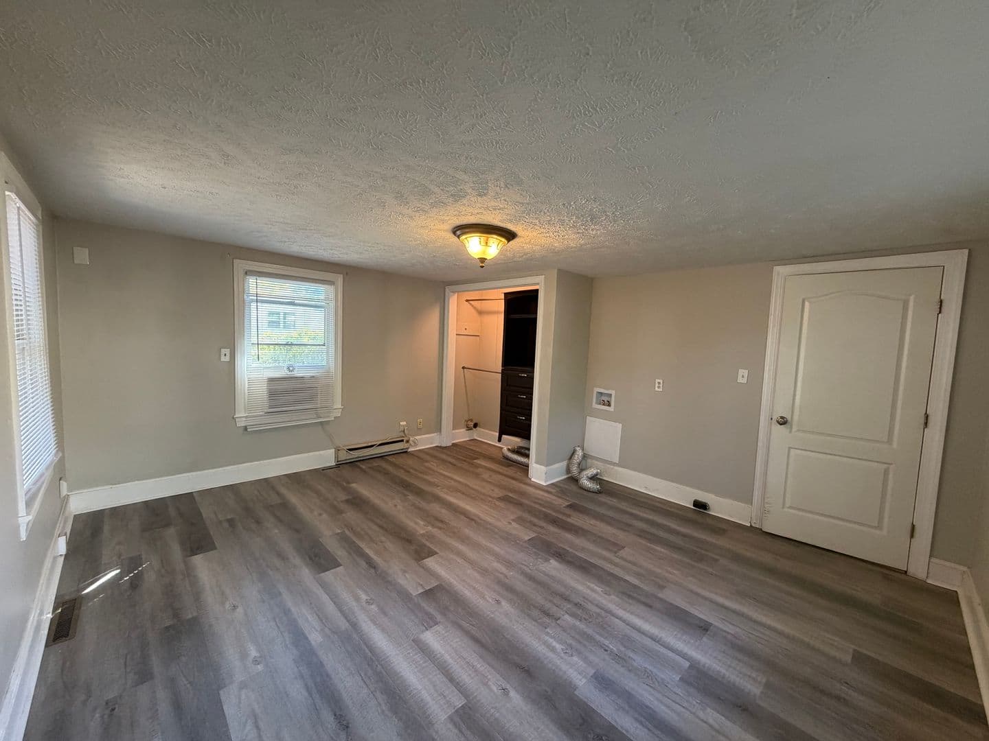 Fayetteville House: 213 Brainerd Avenue