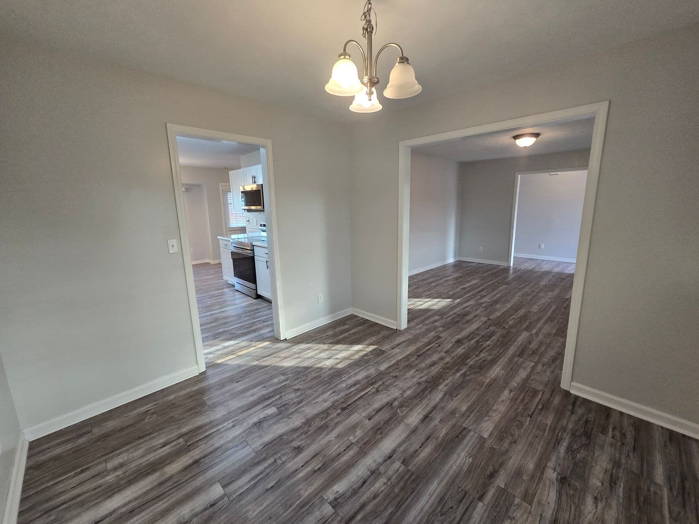 Fayetteville House: 1091 Pleasant Oak Dr