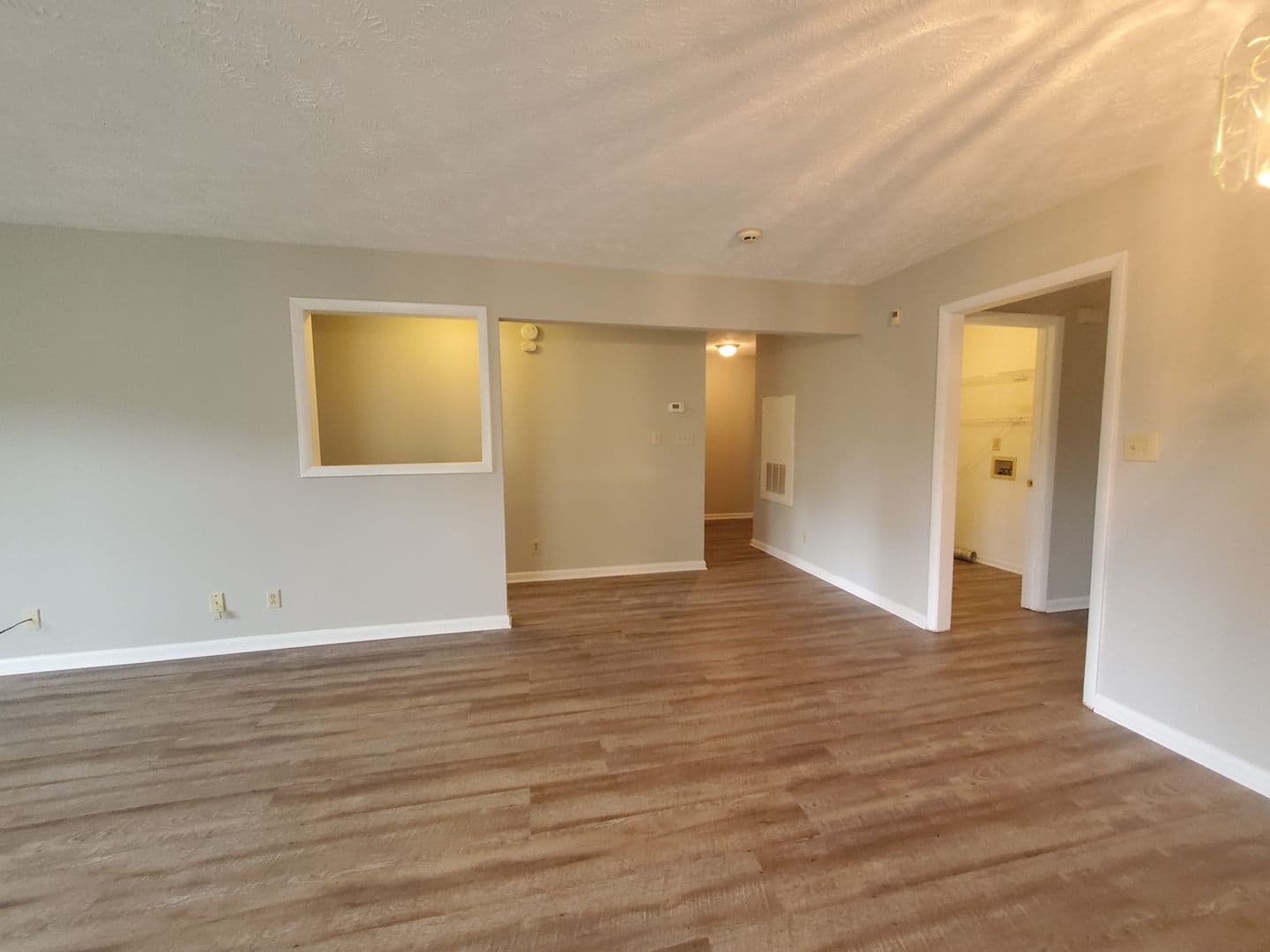 Fayetteville House: 3392-13 Galleria Drive