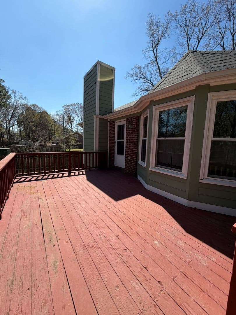 Fayetteville House: 991 Rim Rd