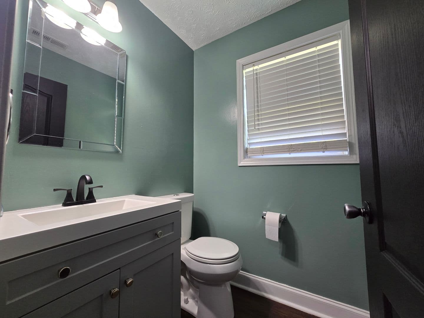 Raeford House: 103 Flag Lane
