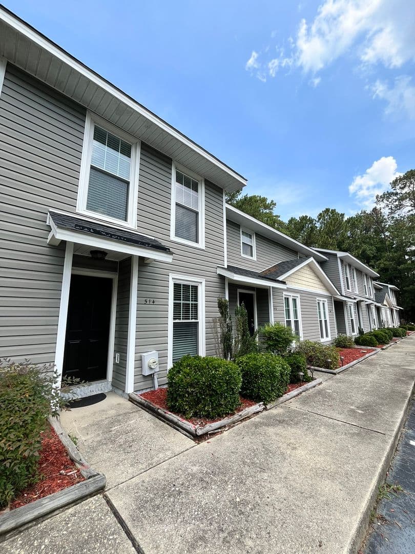 Fayetteville Townhome: Mill Cove Ct