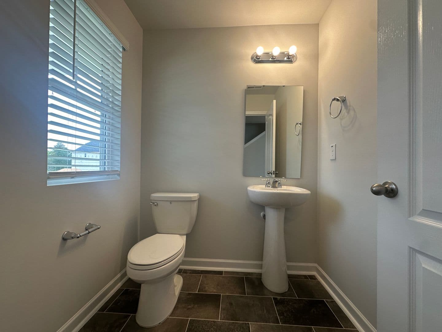 Raeford House: 191 Hornet Dr