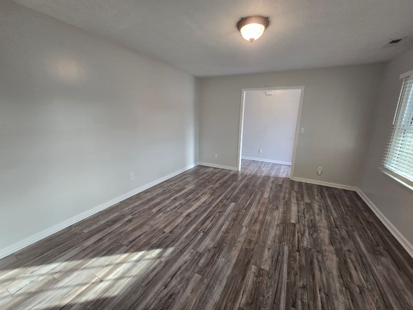 Fayetteville House: 1091 Pleasant Oak Dr