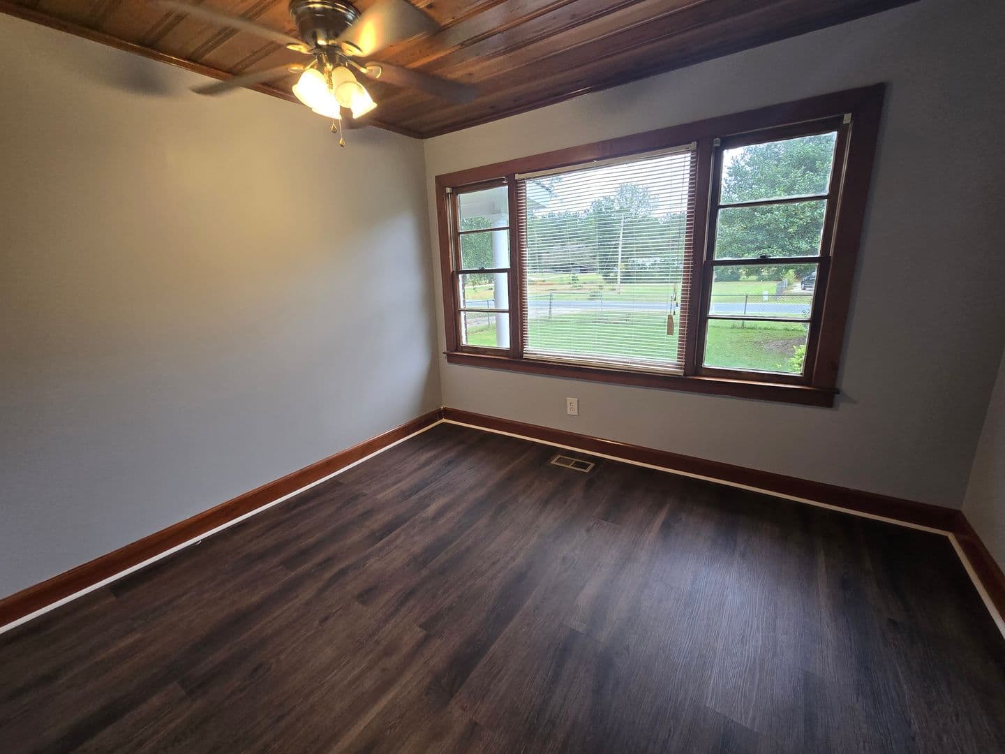 Fayetteville House: 2256 Downing Road
