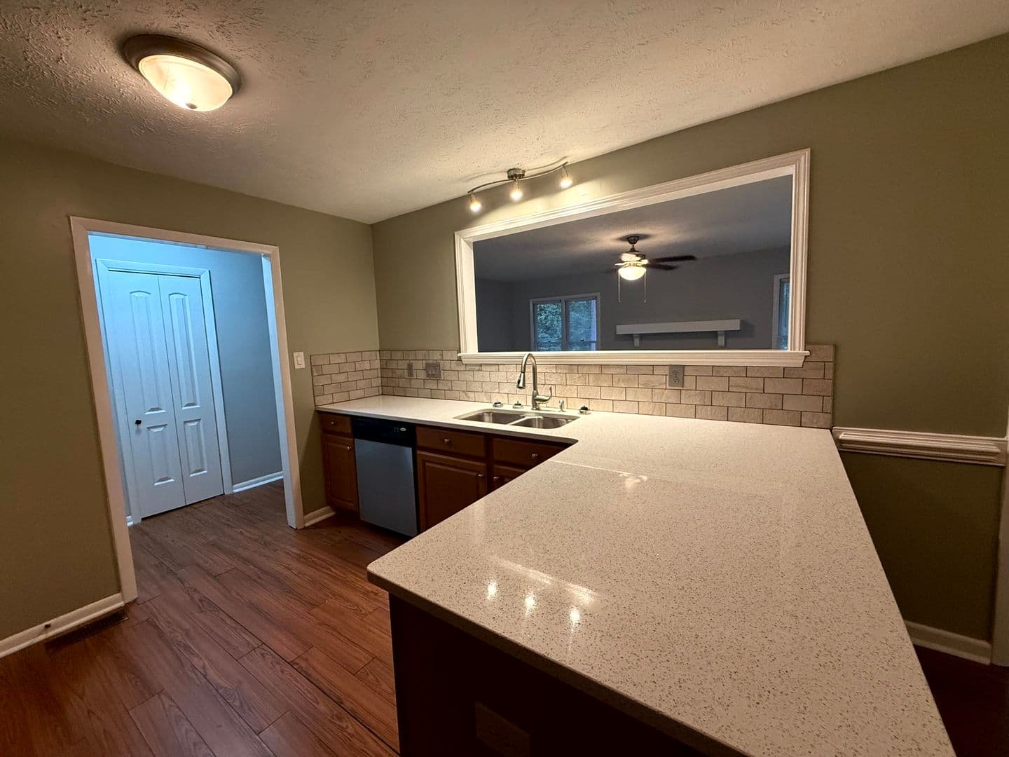 Fayetteville House: 7189 Evanston Street