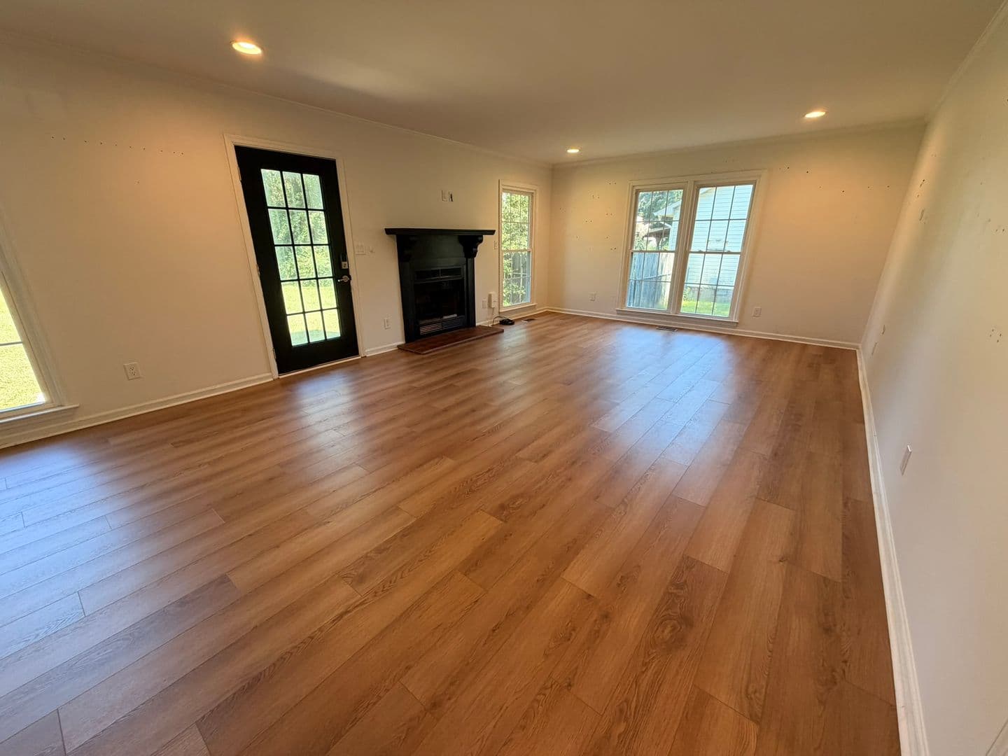 Fayetteville House: 6816 Woodmark Drive