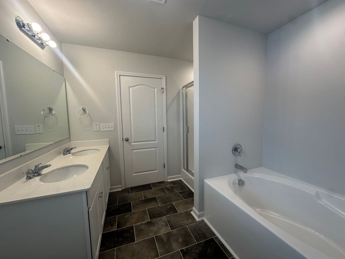Raeford House: 191 Hornet Dr
