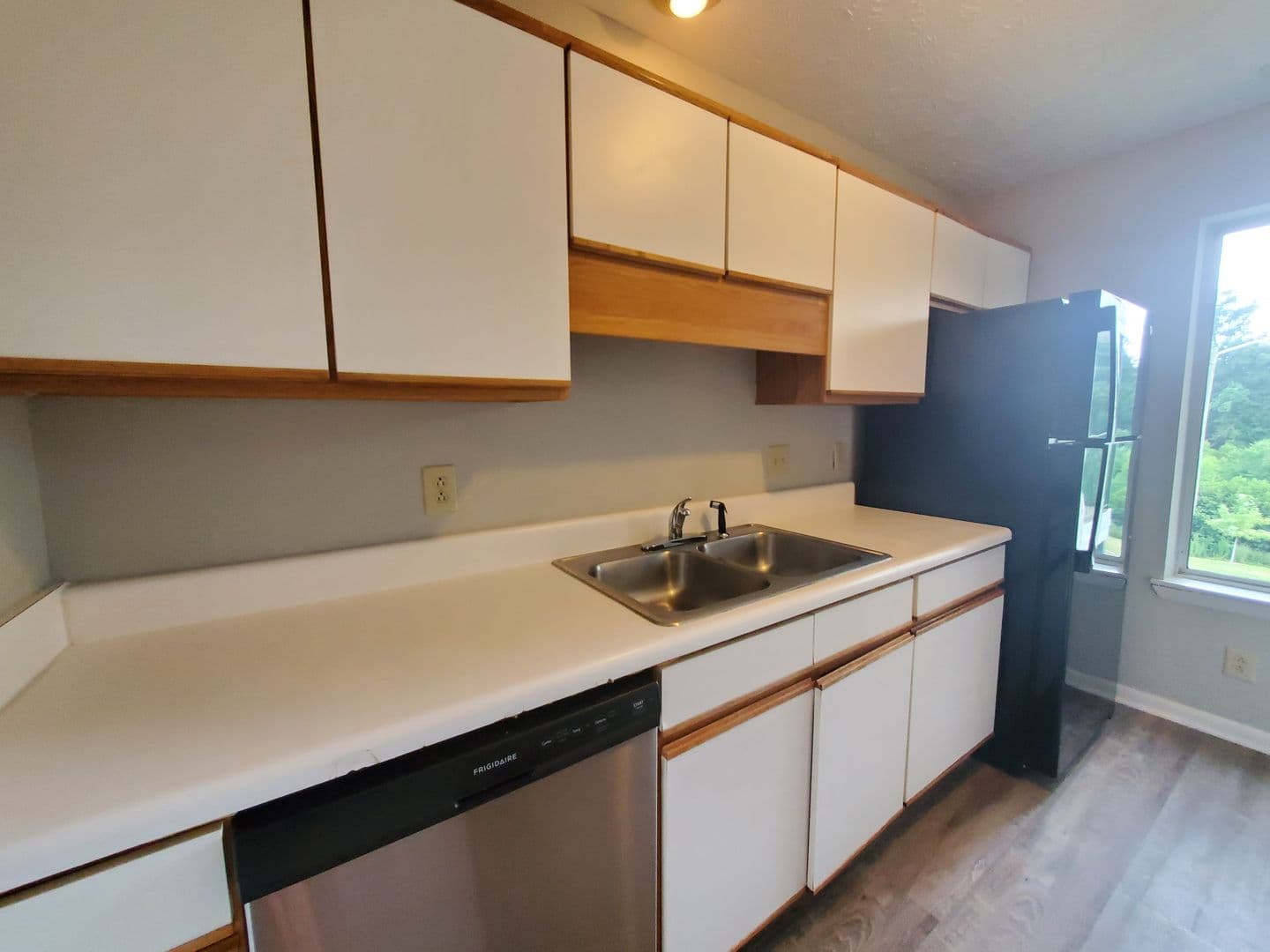 Fayetteville House: 3392-13 Galleria Drive