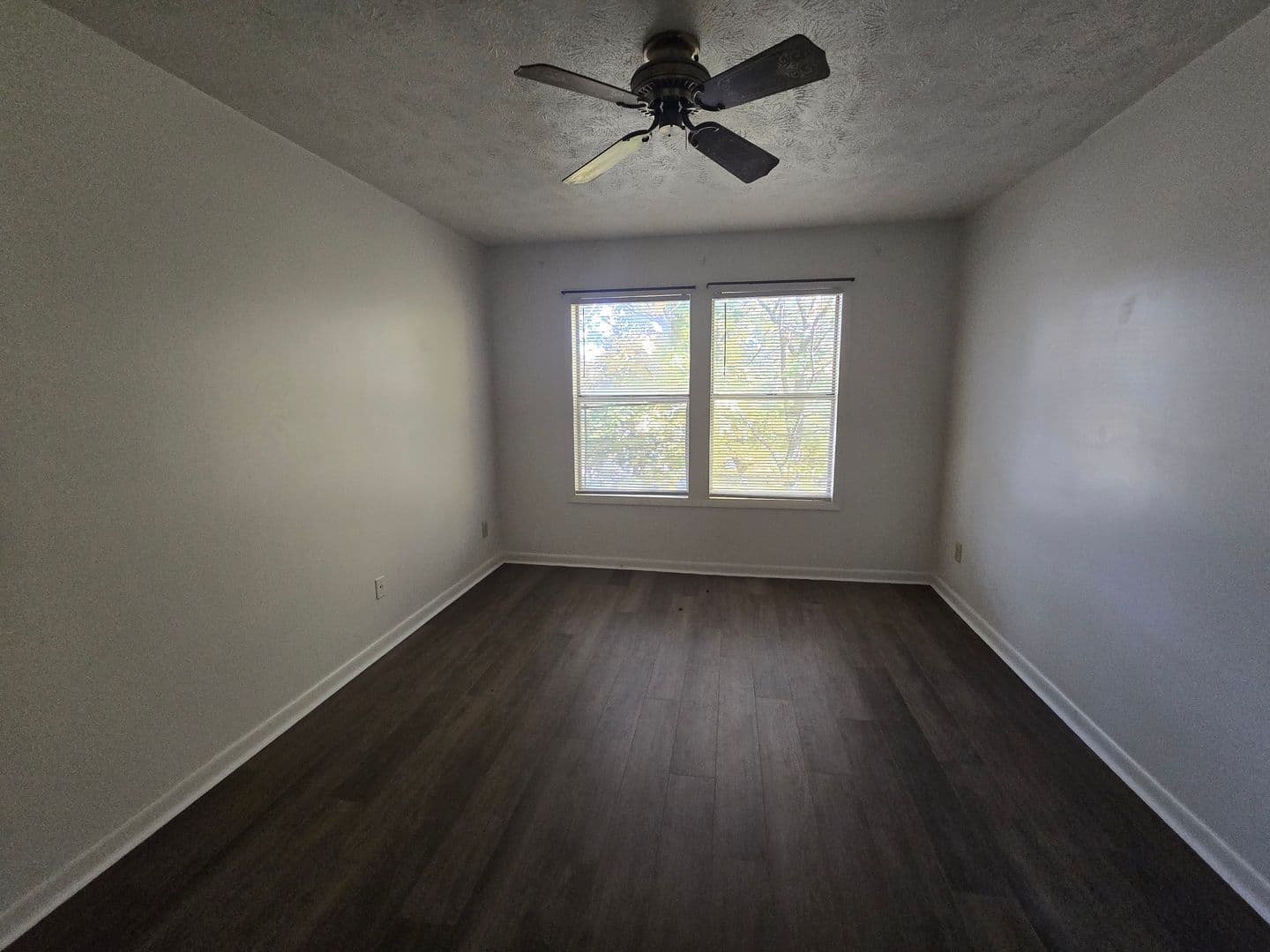 Fayetteville House: 1018-8  Wood Creek Drive