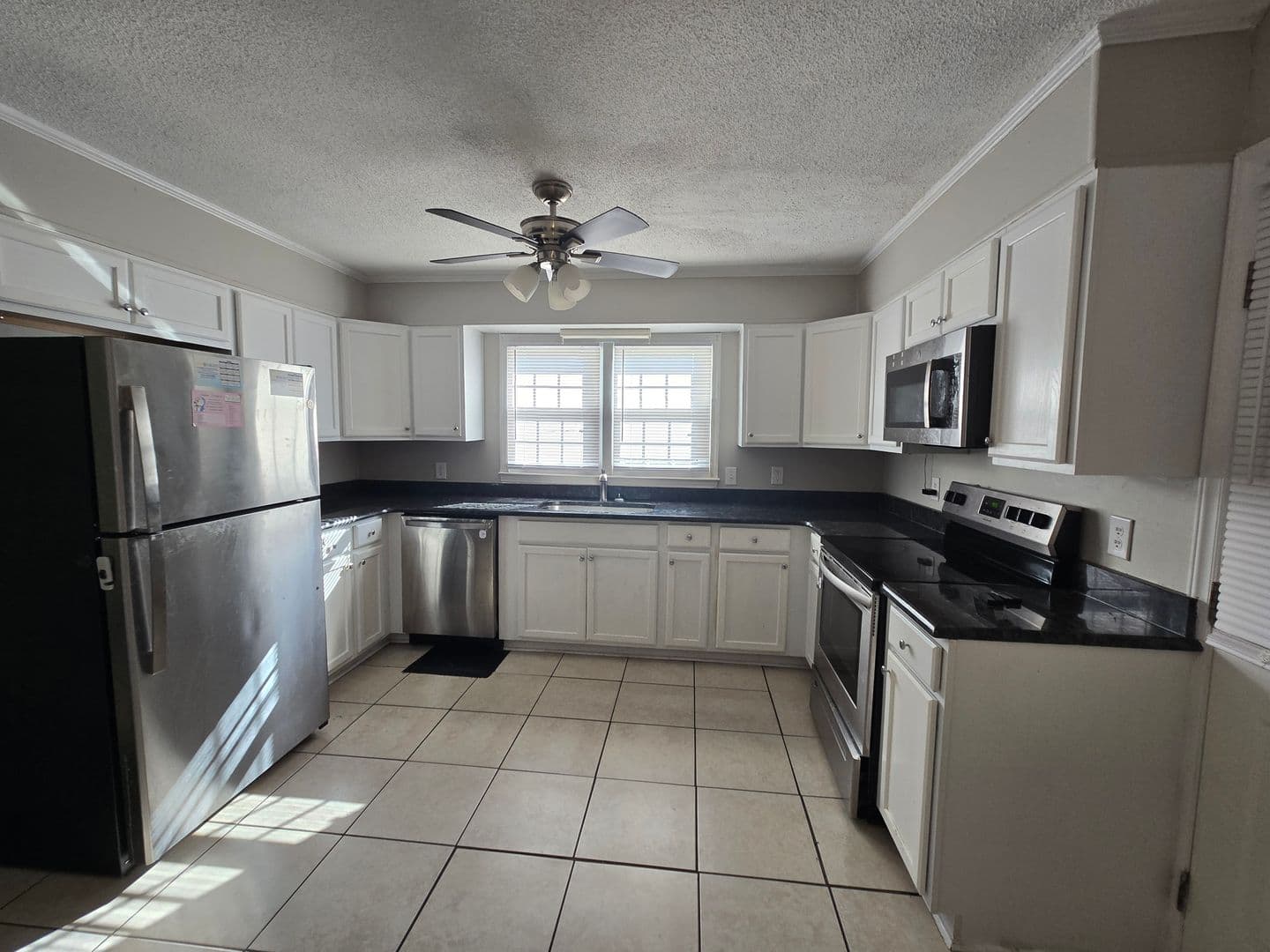 Fayetteville House: 622 Bedford Road