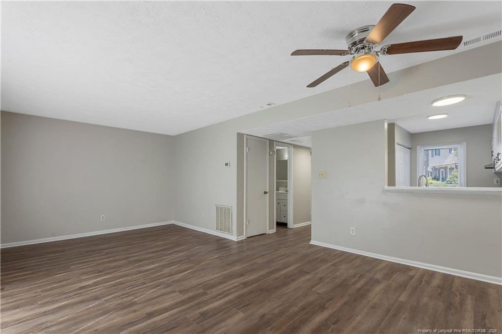 Fayetteville House: 416 Kirkcaldy