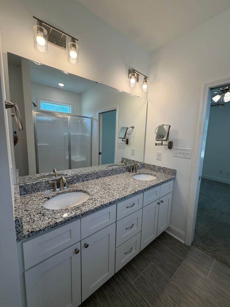 Raeford House: 908 Stevens Street