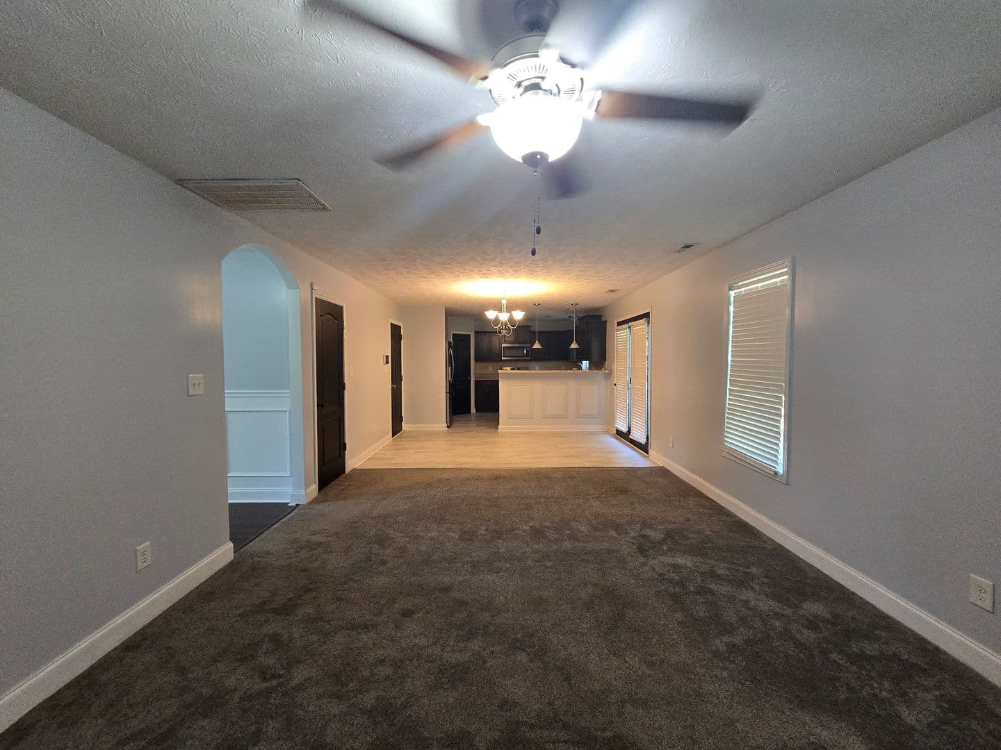 Raeford House: 103 Flag Lane