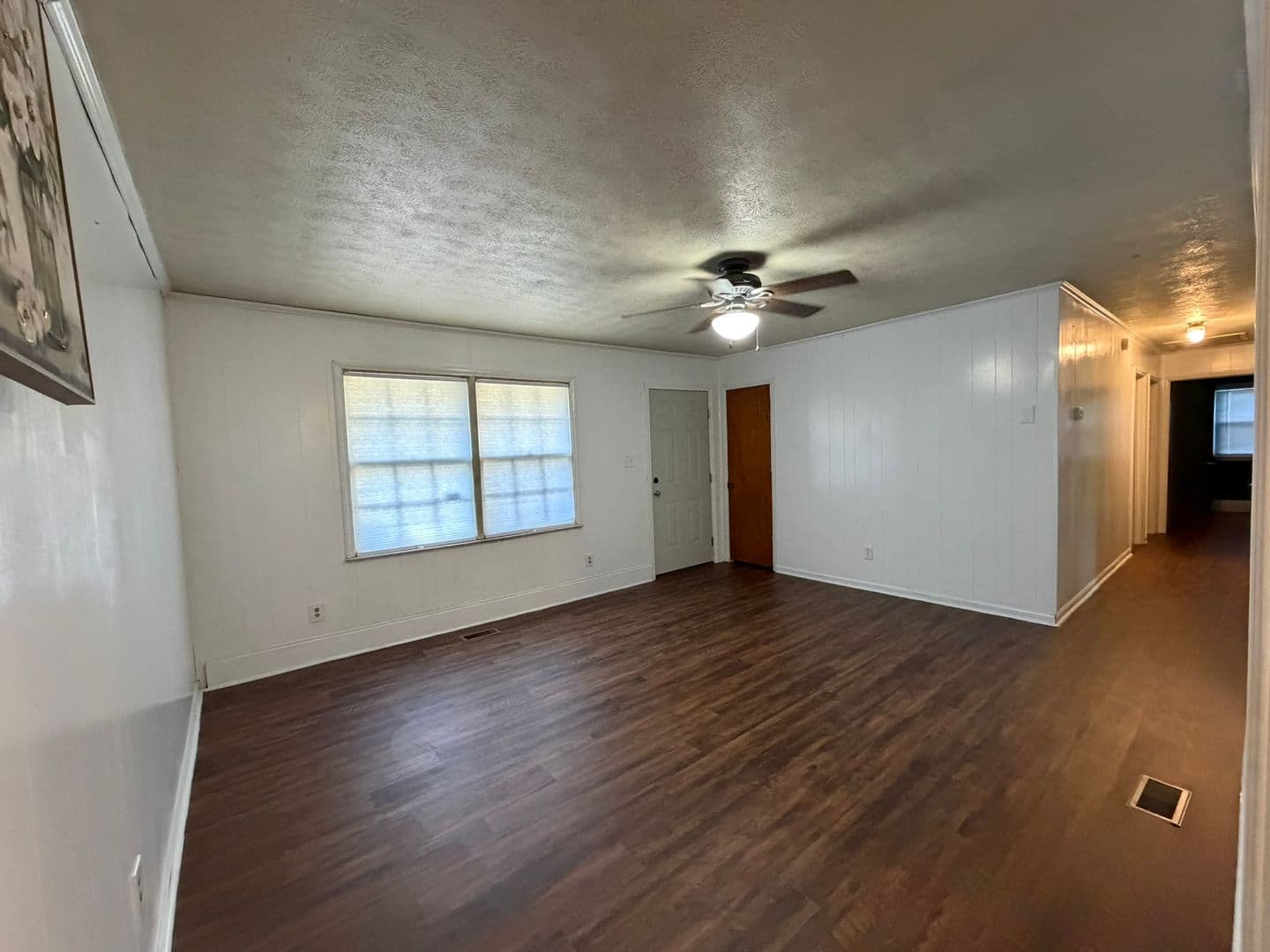 Fayetteville House: 6350 Rockford Drive