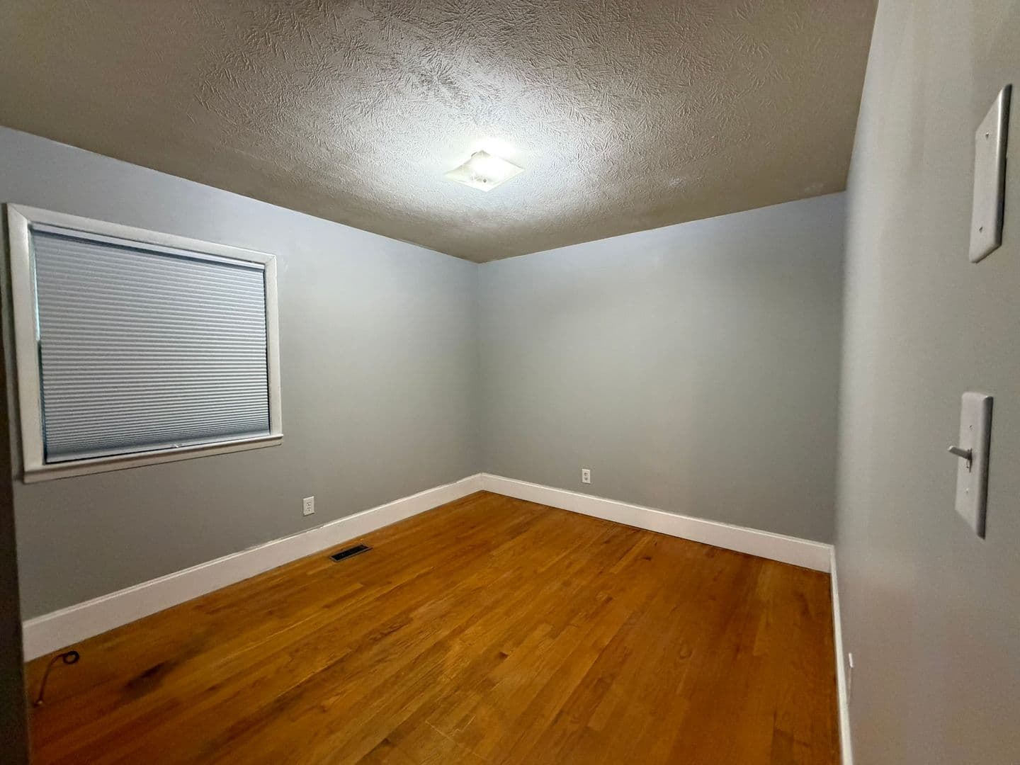 Fayetteville House: 6350 Rockford Drive