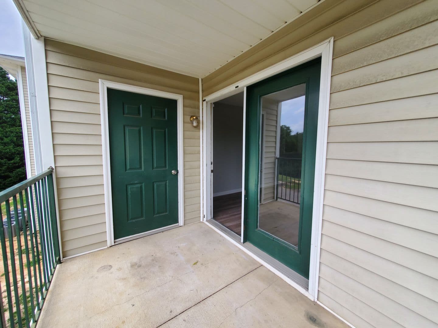 Fayetteville House: 3392-13 Galleria Drive