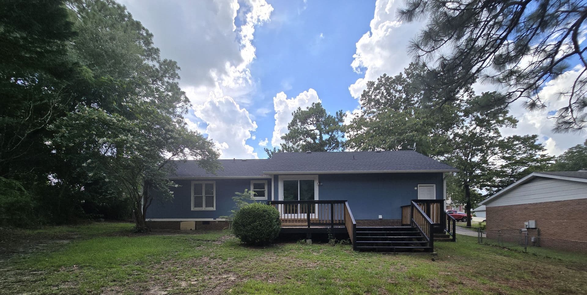 Fayetteville House: 520 Nottingham Drive