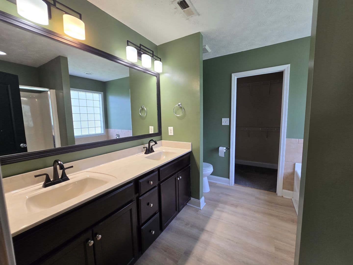 Raeford House: 103 Flag Lane