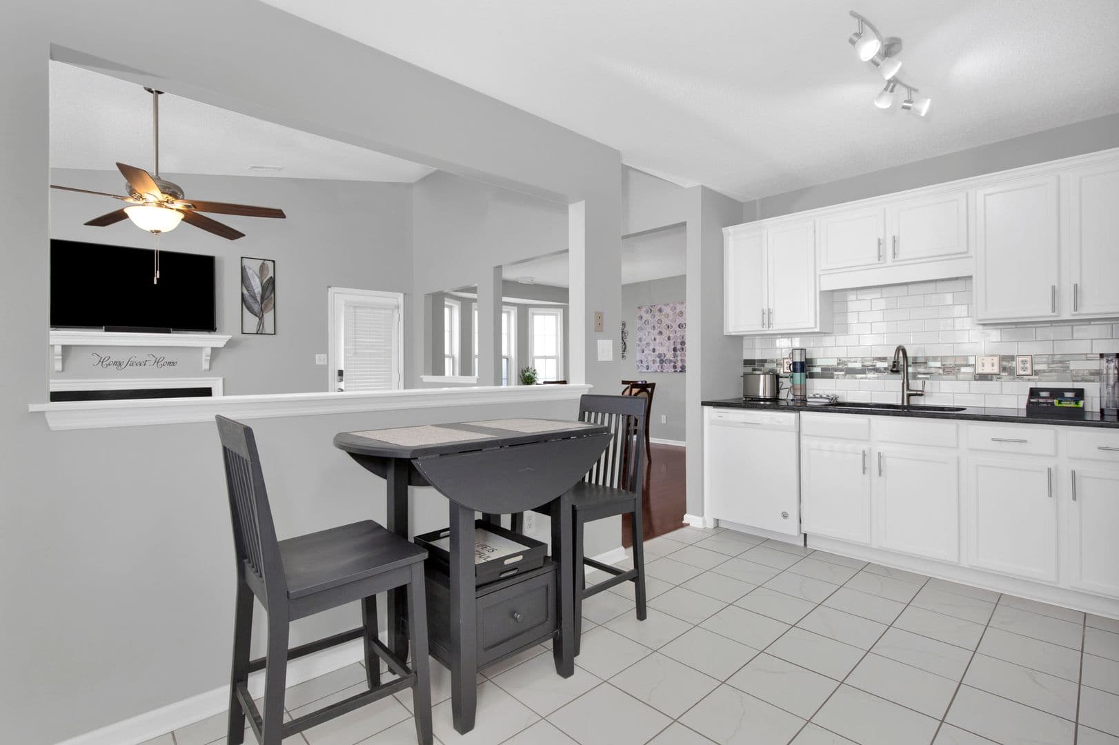 Hope Mills House: 3915 Harden Road