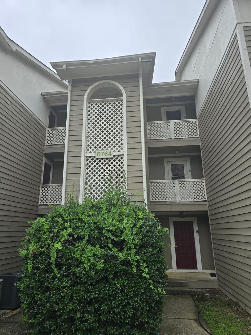 Fayetteville Condo: 6764-8 Willowbrook Drive