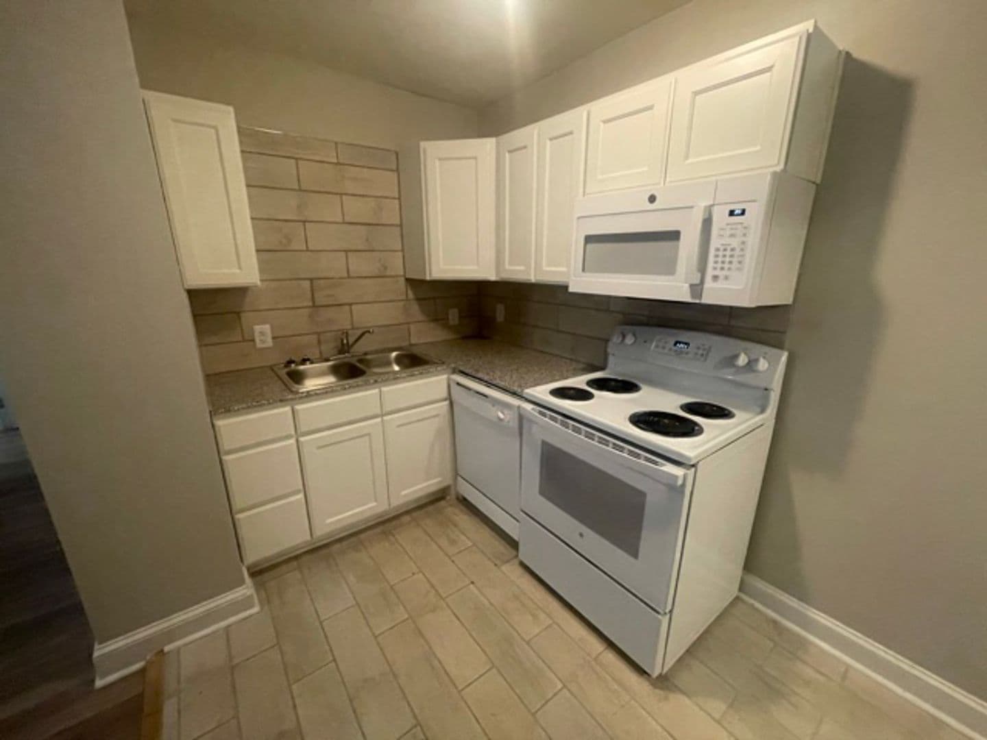 Fayetteville Condo: 216-5 Woodrow Street