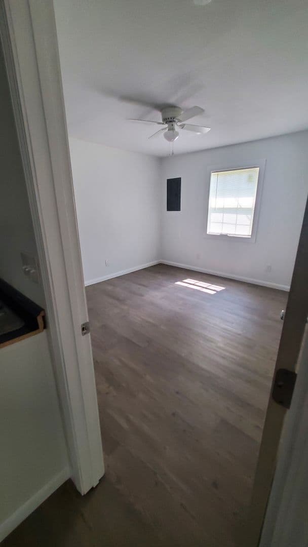 Fayetteville House: 903 Locust Street