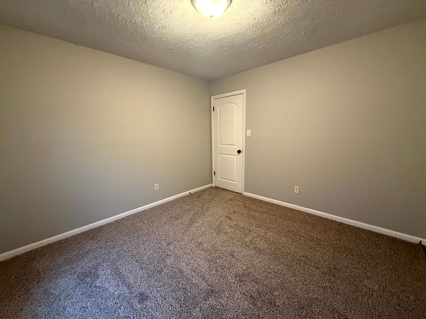 Fayetteville House: 7189 Evanston Street