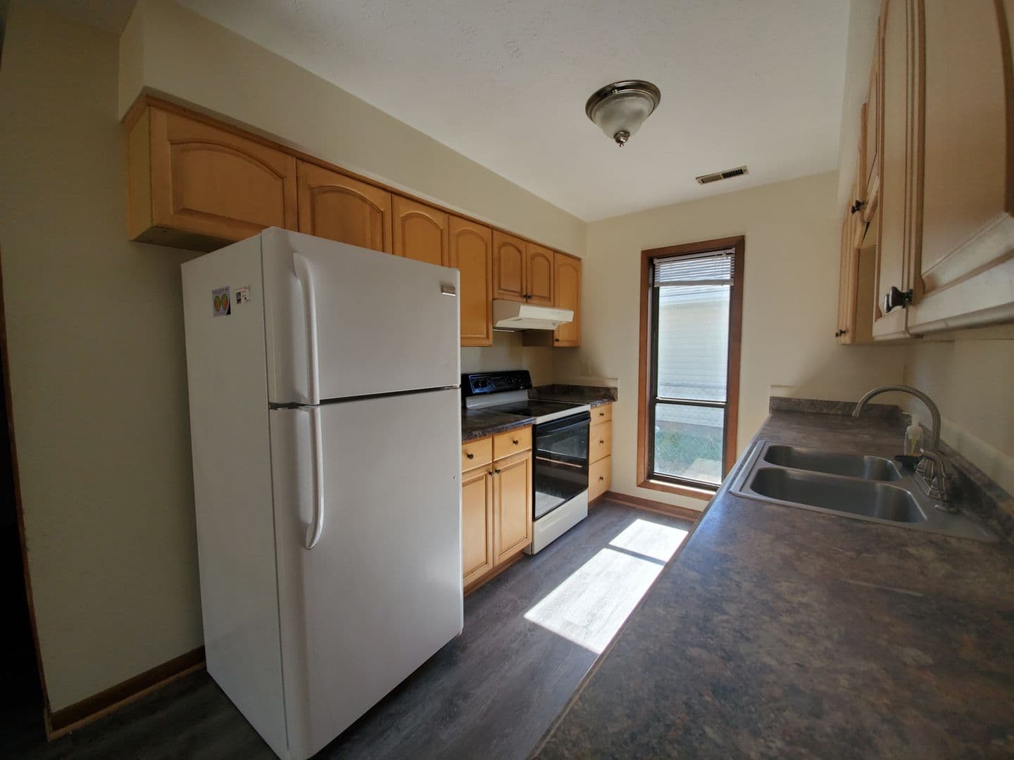 Fayetteville House: 545 Auburndale Lane