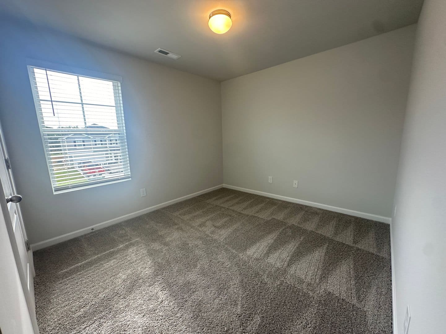 Raeford House: 191 Hornet Dr