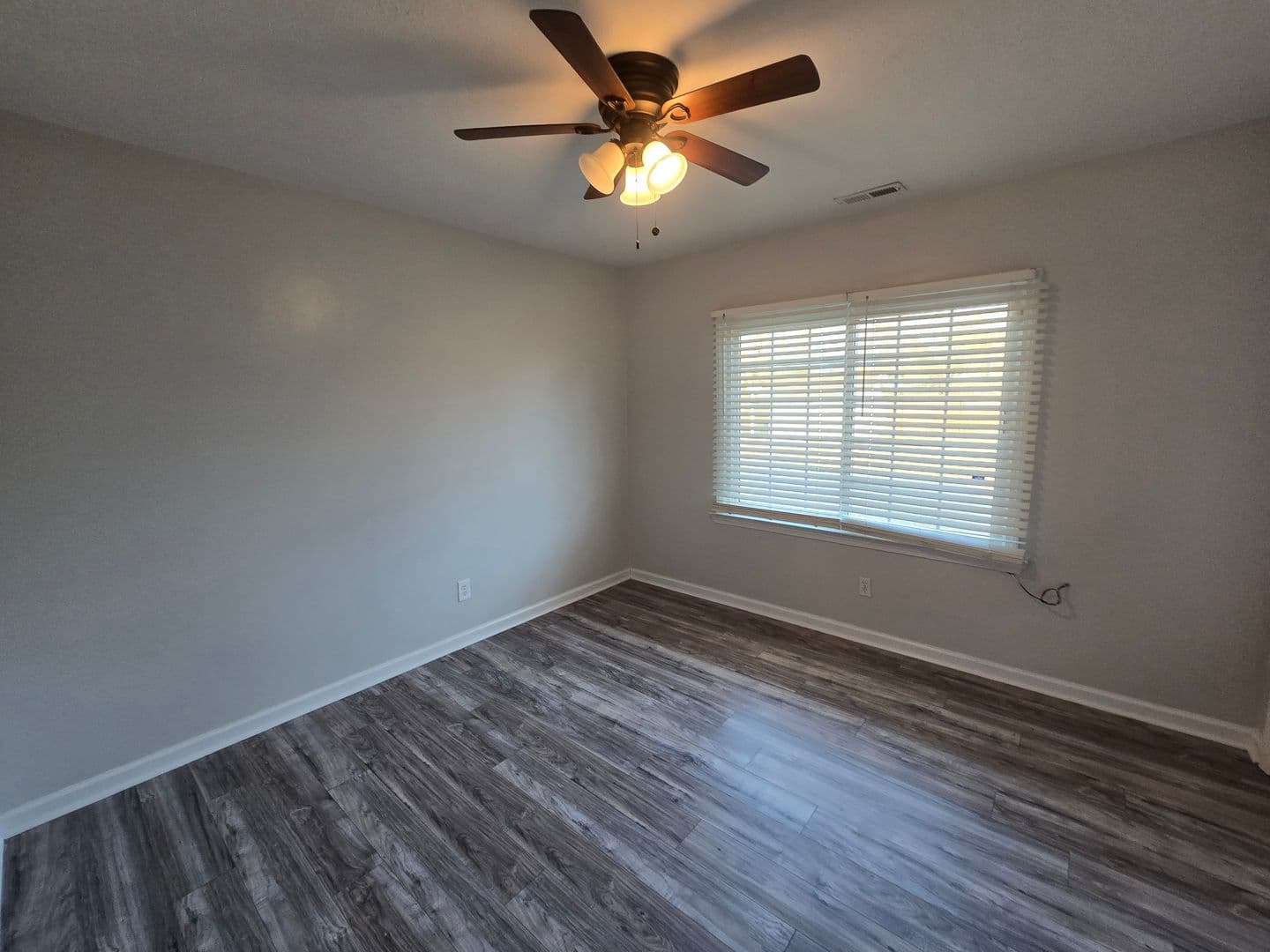 Fayetteville House: 1091 Pleasant Oak Dr
