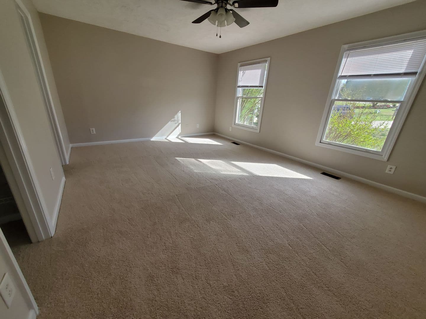 Fayetteville House: 700 Megan Ct