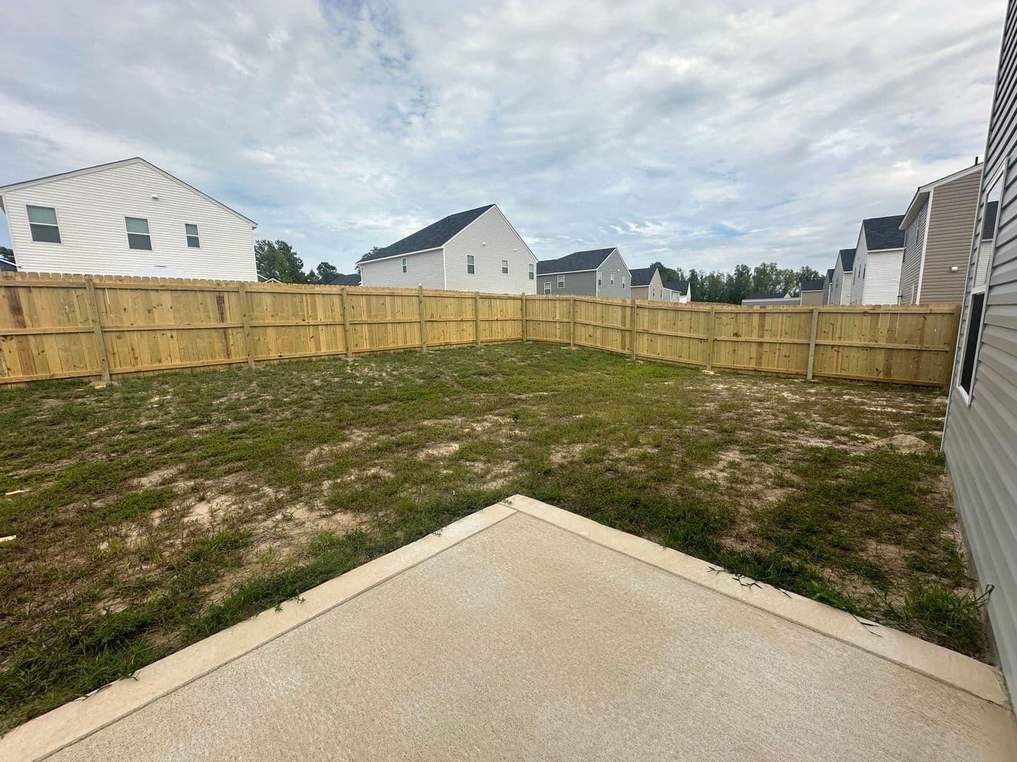 Raeford House: 191 Hornet Dr
