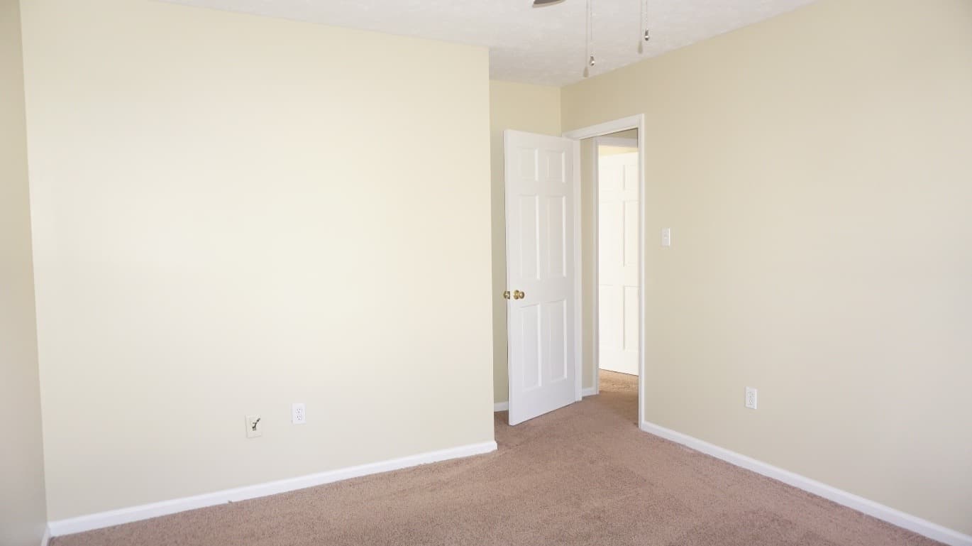 Fayetteville House: 6887 Big Wood Rd.